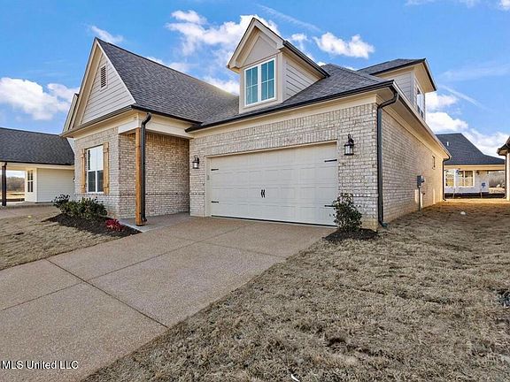 3rd image of 779 W Quitman Ct