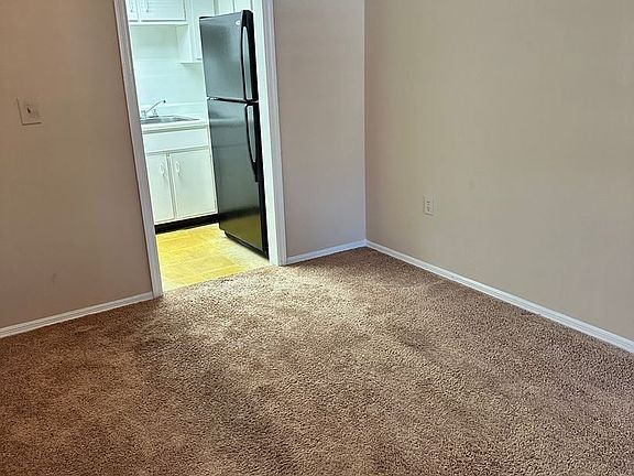 5th image of 551 Flemming Way Unit 42-101