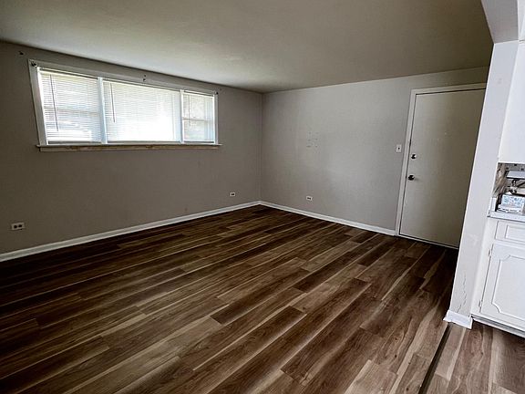 4th image of 8645 Newland Ave #Gb