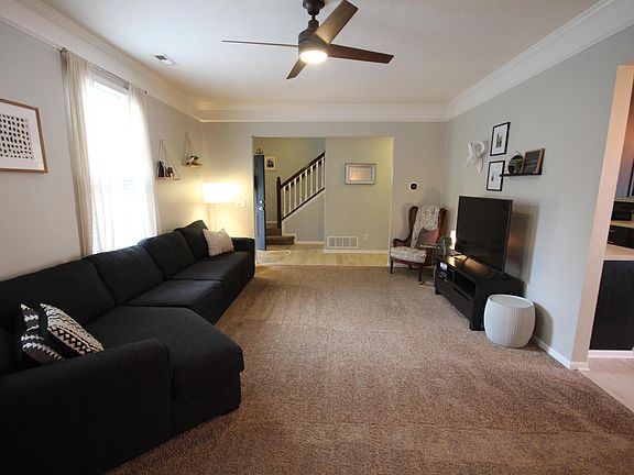 3rd image of 1070 Finny Ave