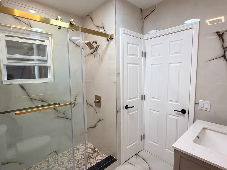 291 Avenue B #2 — Photo 4