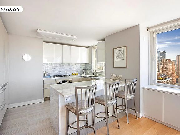 2nd image of 322 W 57th St APT 40U