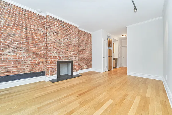 Rented by Living New York | media 10