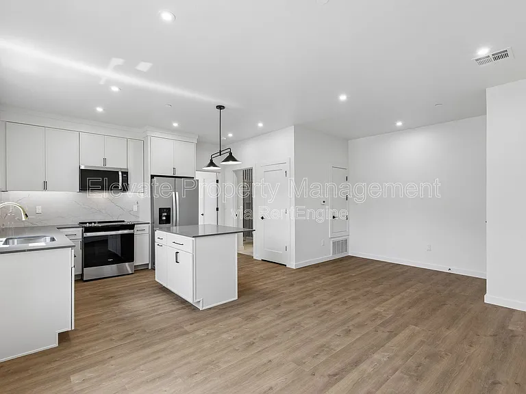 Hudson Place — Photo 16