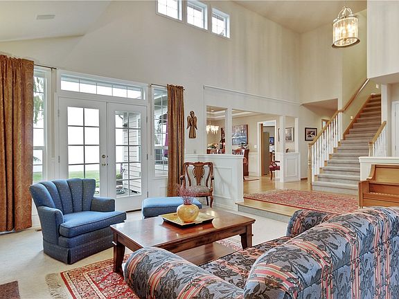 5th image of 2615 204th Avenue Ct E