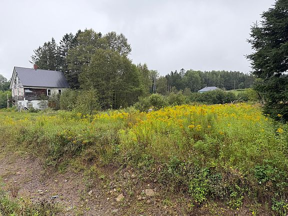3rd image of 352 Ladner Road