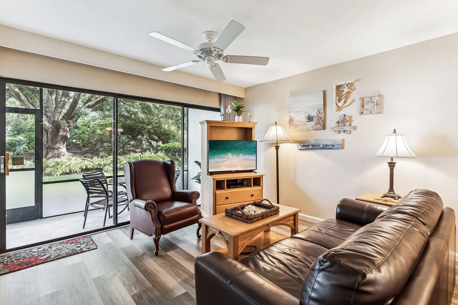 2 bed, 2.0 bath, 861 sqft, $3,272 — Photo 1