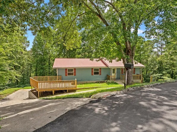 49 Dee Vue Ln, Rossville, GA 30741