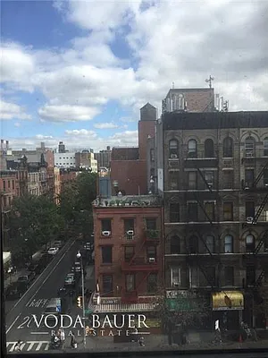 Rented by Voda Bauer Real Estate | media 11