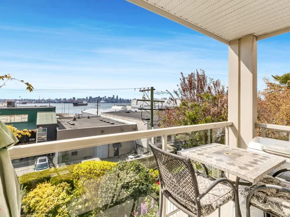333 E 1st St #208, North Vancouver, BC V7L 4W9