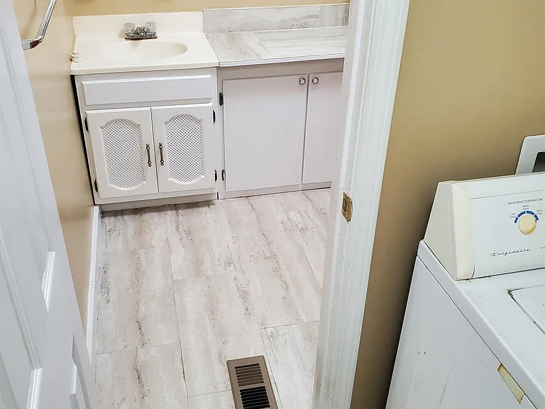 107 Chandler Ave #MANUFACTUR — Photo 22
