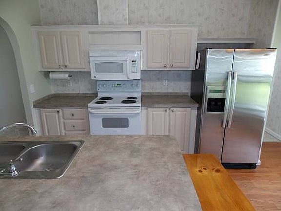 4th image of 4664 White Pine Ave