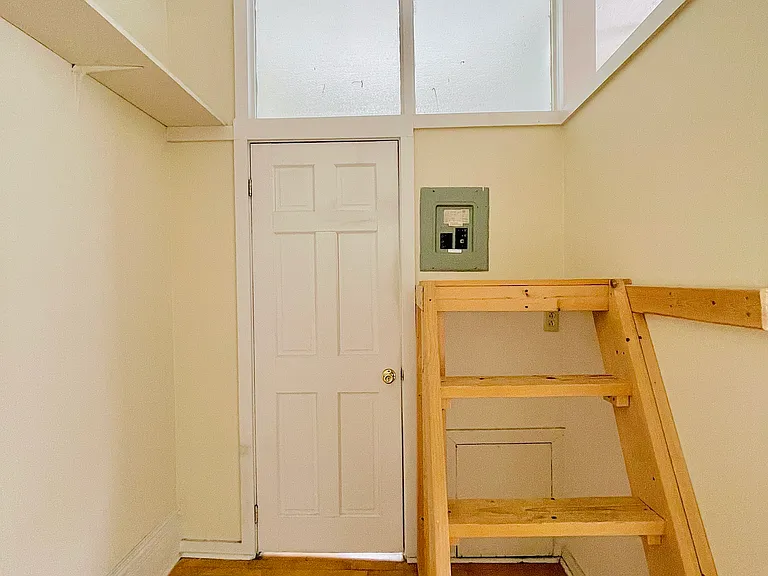 111 College St #1C — Photo 10