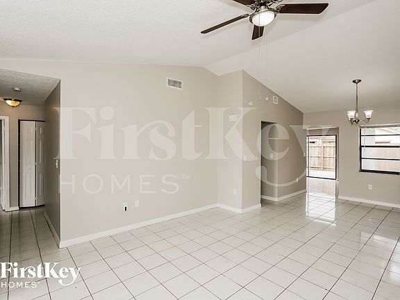 4th image of 4610 SW 143rd Ct W