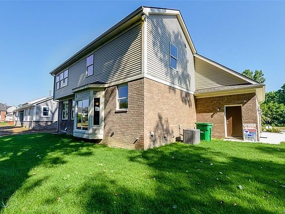 4th image of 14183 Burlwood Ln #96