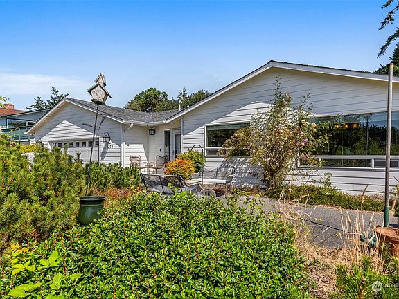 2nd image of 1278 Canterbury Lane