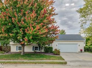 1310 Limerick Ln, Normal, IL 61761