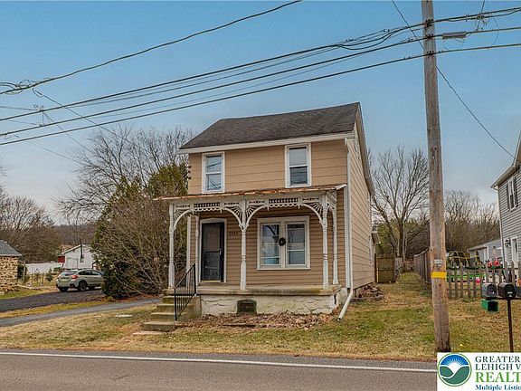 2nd image of 3950 Main Rd W