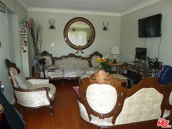 5th image of 442 Normandie Pl