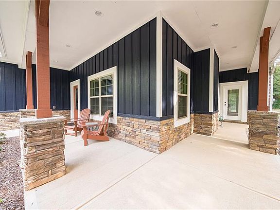 4th image of 80 Lee Road 2182