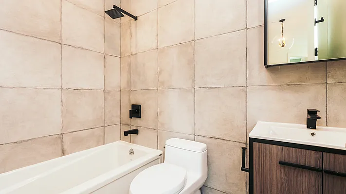 Rented by Nooklyn NYC LLC | media 9