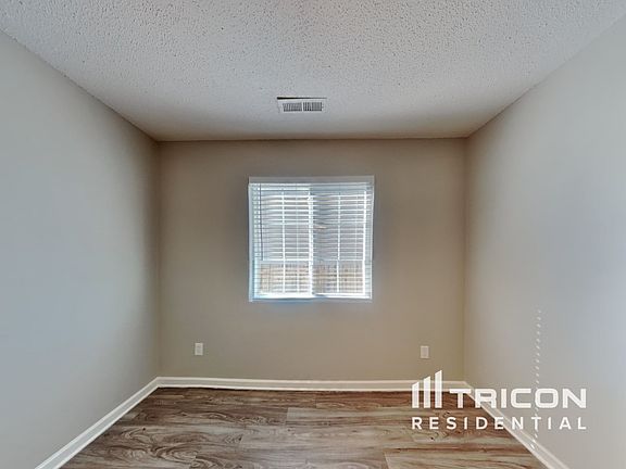 4th image of 5703 Waterpoint Dr