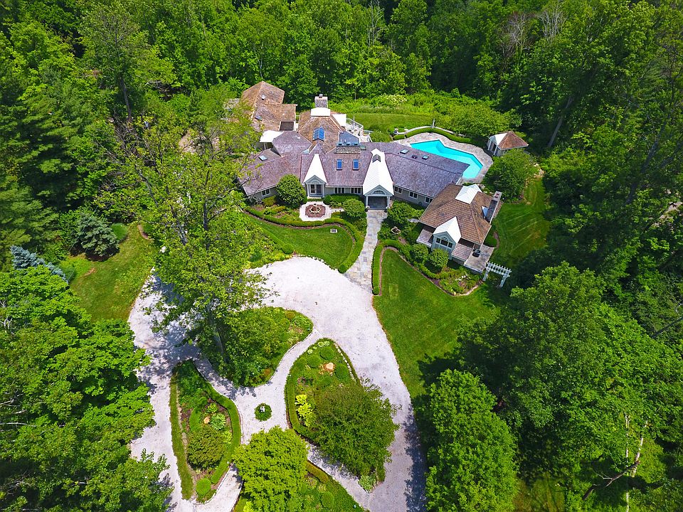 6220 Hawk Ridge Ln, Cincinnati, OH 45243 | Zillow