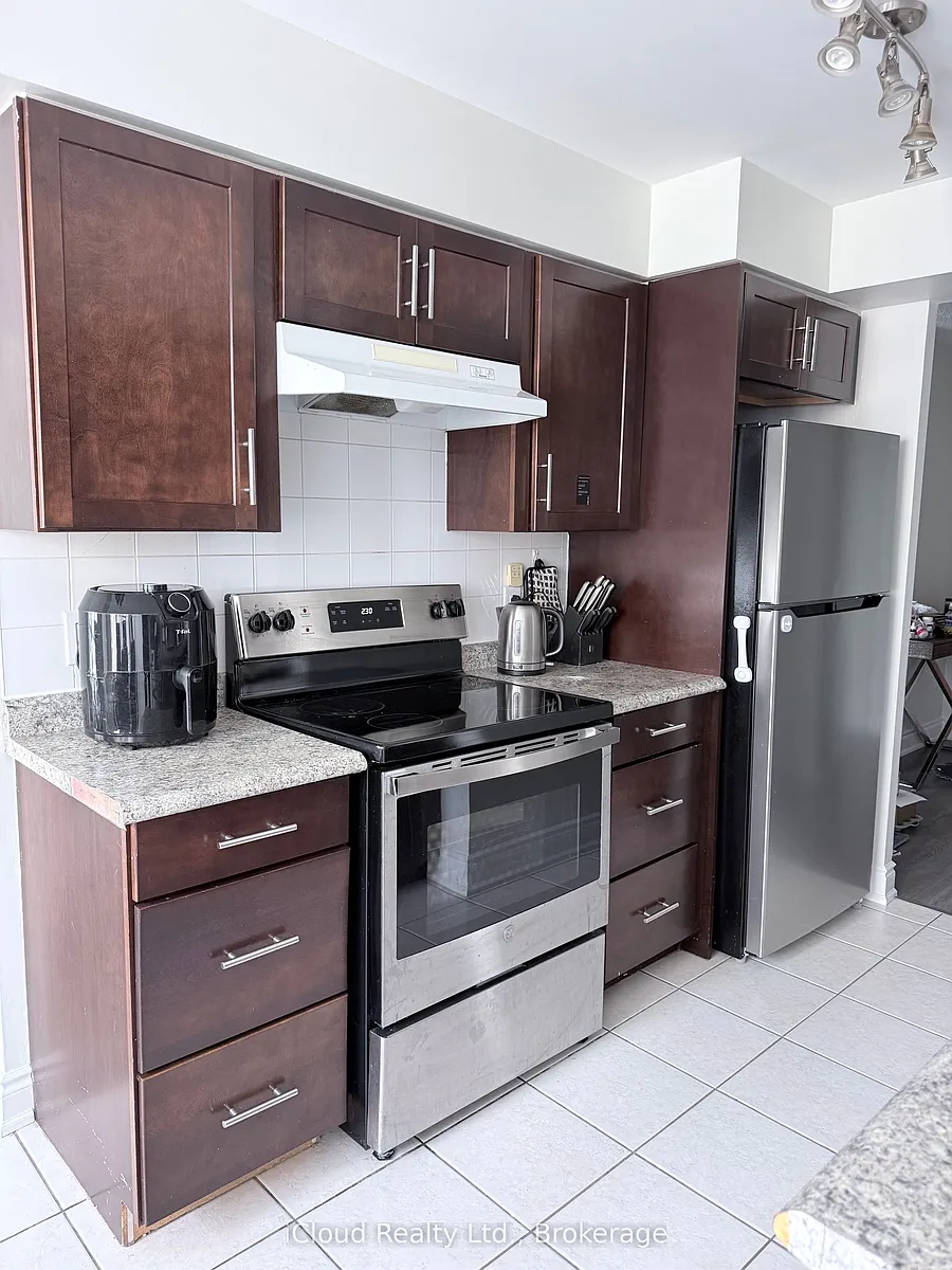 Building Photo - 156 Enfield Pl #1509
