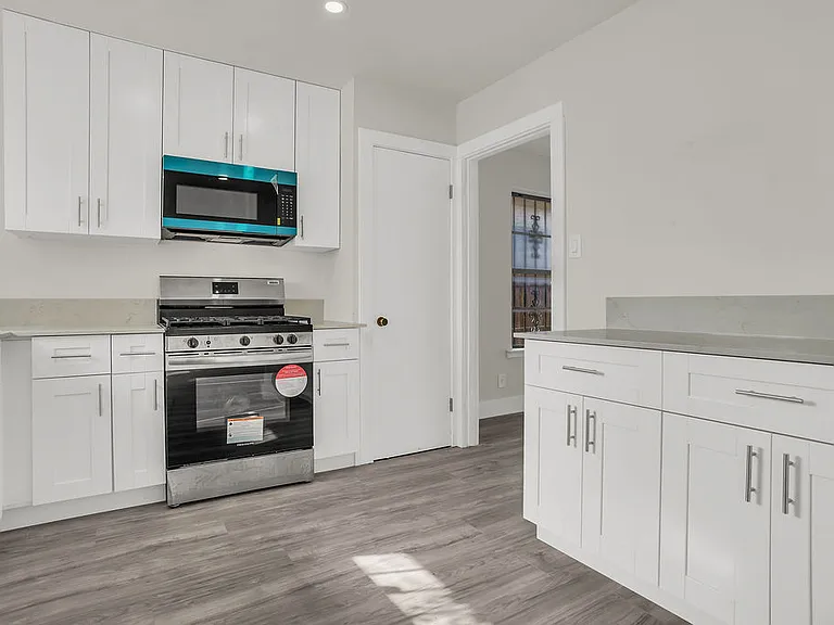 1246 Brookmere Dr — Photo 12