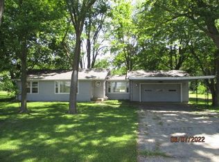 11613 Harrison Rd, Rockton, IL 61072