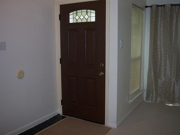 3rd image of 1526 Bradney Dr