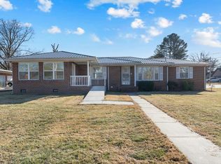 1216 Oak Dr, Manchester, TN 37355