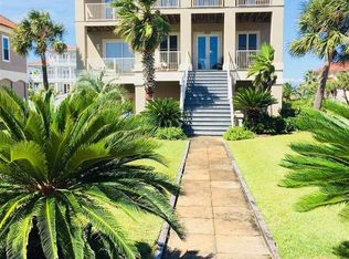 3210 Dolphin Dr, Gulf Shores, AL 36542