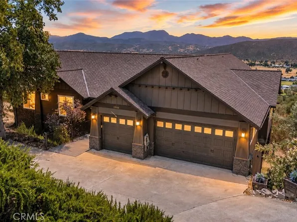 17535 Meadow View Dr, Hidden Valley Lake, CA 95467