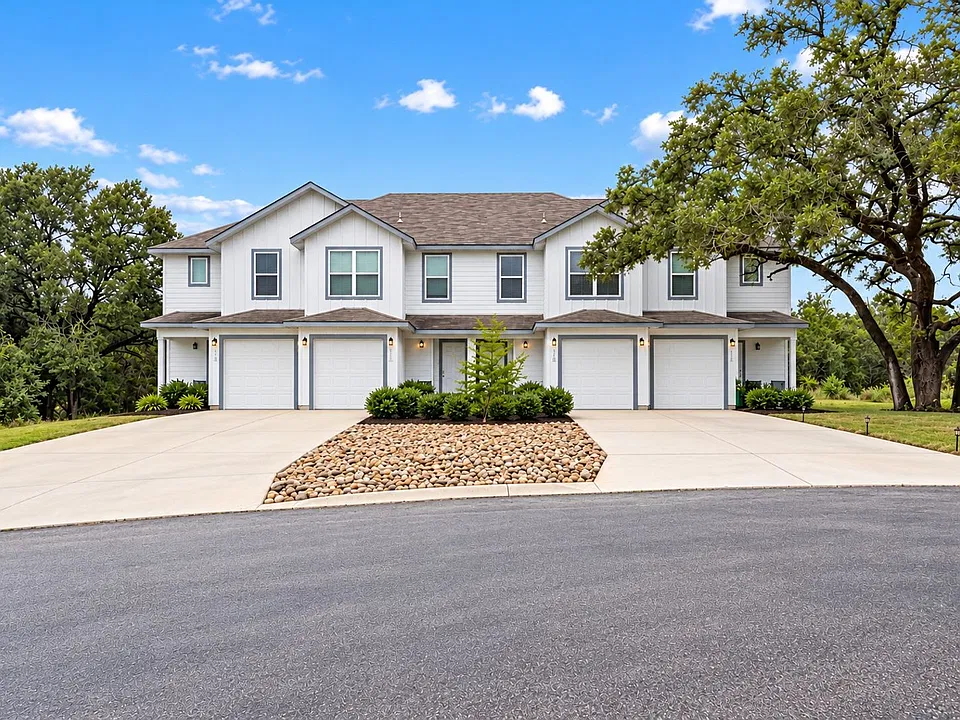 812 Ryan Dr