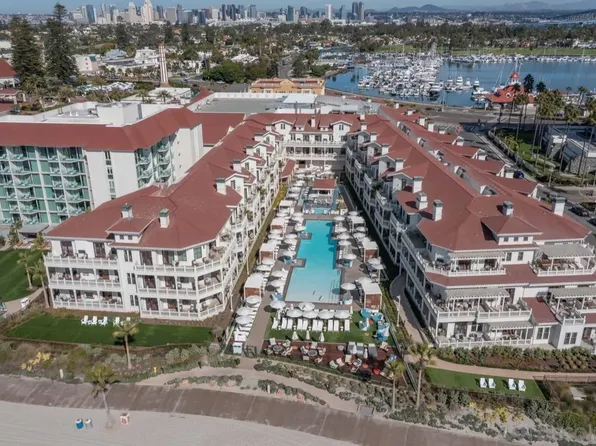 1500 Orange Avenue Shore House Residence 9, Coronado, CA 92118