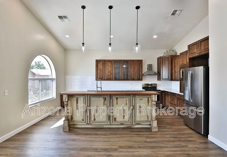 4601 E Scott Ave — Photo 7