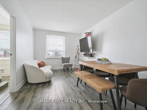 929 Lakeshore Rd E #2, Mississauga, ON L5E 1E3