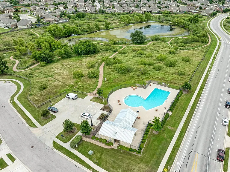 11809 Eragon Dr — Photo 33