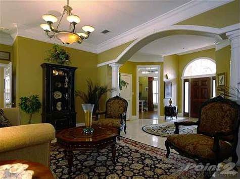 5th image of 6914 Heartland Cir