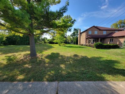 8615 W Park Ln, Niles, IL, 60714
