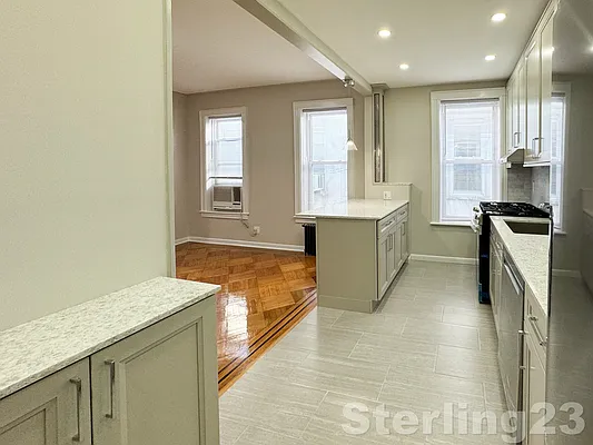 Rented by Sterling Realty Solution Inc | media 4