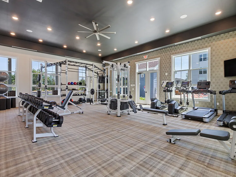 Broadstone Ayrsley apartments community photo