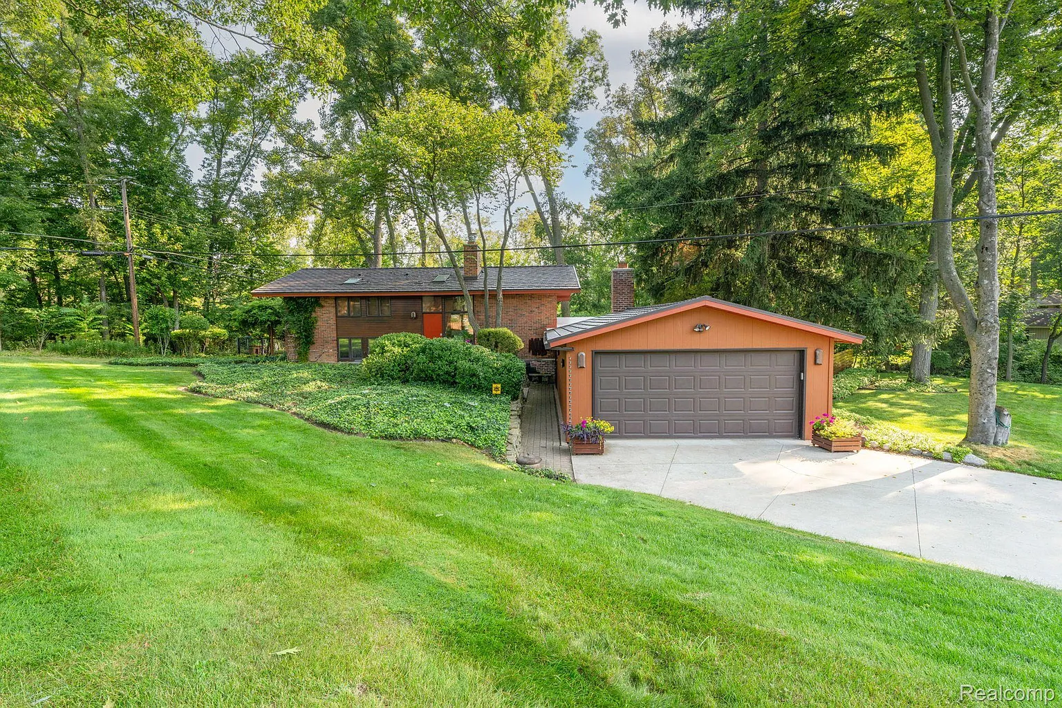 29590 Highmeadow Rd photo 1