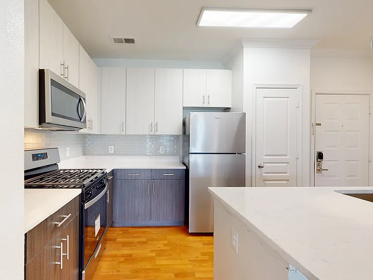 Sullivan Place — Photo 148