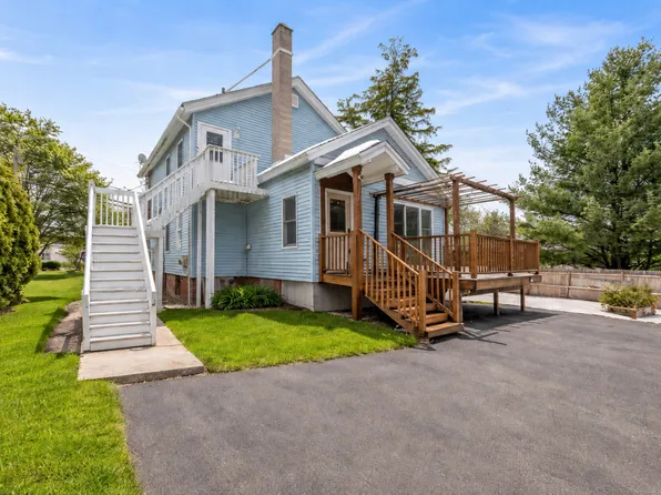 25 High St #1, Windsor, CT 06095