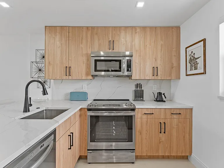 1391 S Ocean Blvd #906 — Photo 6