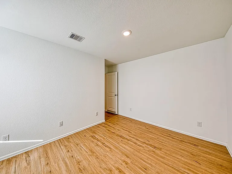 14418 Woodcott Warren Way — Photo 27