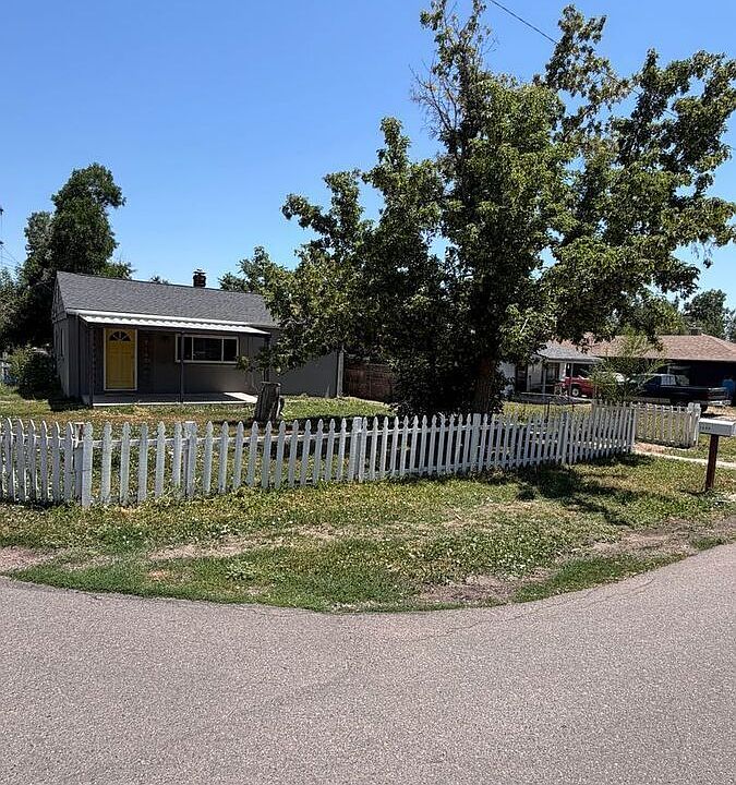 1st image of 1690 Yarrow St #1690
