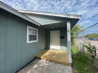 1620 7th St APT 2, Corpus Christi, TX 78404